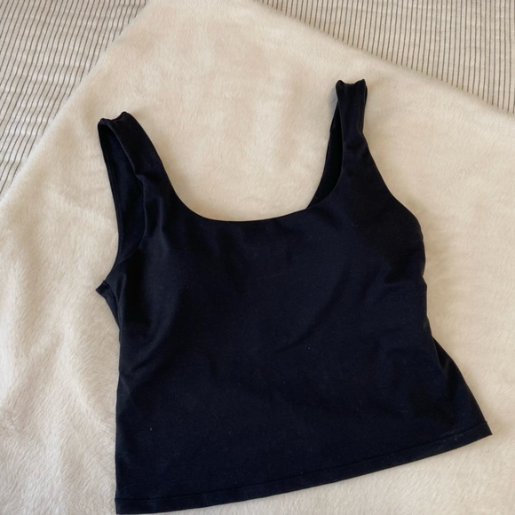 Fabletics Oasis Twist Built-In Bra Tank, Large, Black - Picture 1 of 3